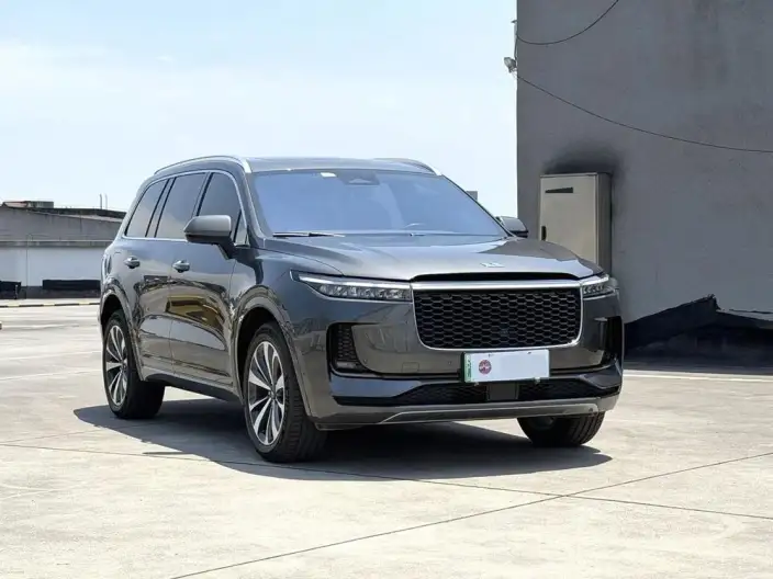 Li Auto ONE 2021 Model Extended Range 6 seat Edition – фото 3