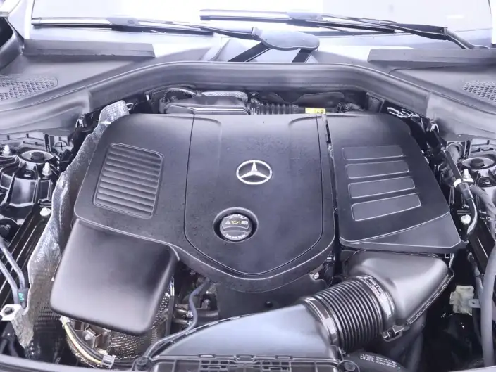 Mercedes-Benz GLC 2024 Model Facelift GLC 300 L 4MATIC Dynamic Model 5 seat – фото 5