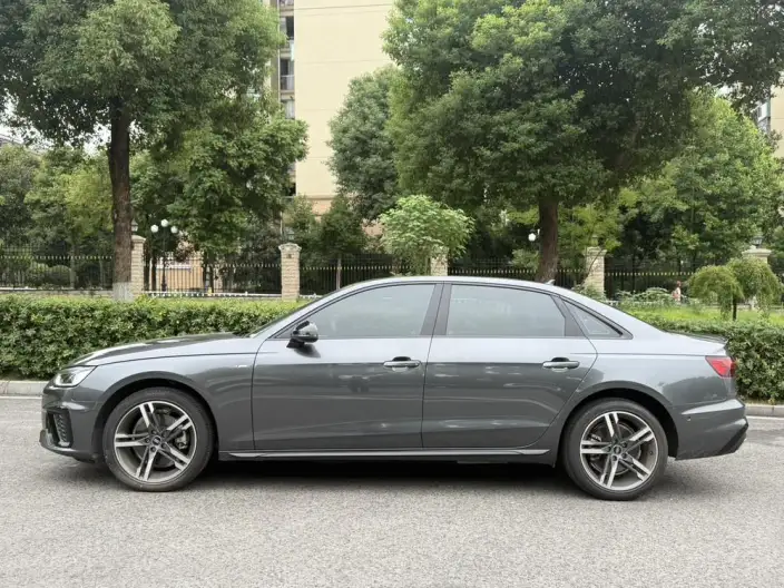 Audi A4 L 2022 Model 40 TFSI Luxury Dynamic Model – фото 4