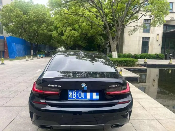 BMW 3 Series 2022 Model 325Li M Sports Night Set – фото 3