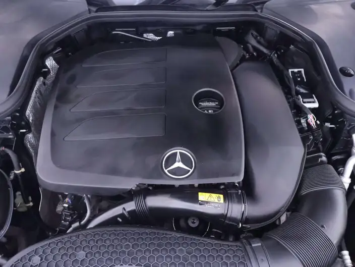 Mercedes-Benz E-Class 2023 Model E 260 L sedan – фото 5