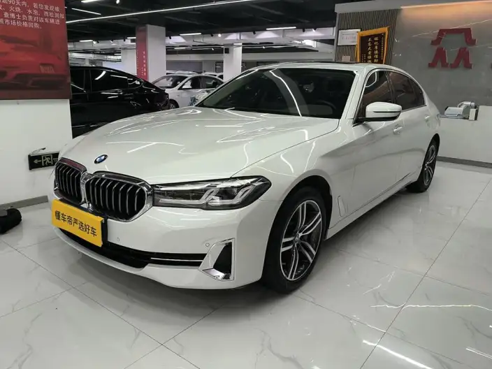 BMW 5 Series 2022 Model Facelift 530Li Leading Model Luxury Set – фото 1