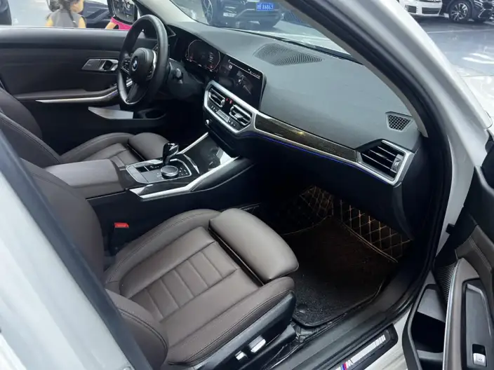 BMW 3 Series 2020 Model 325Li M Sports Set – фото 10