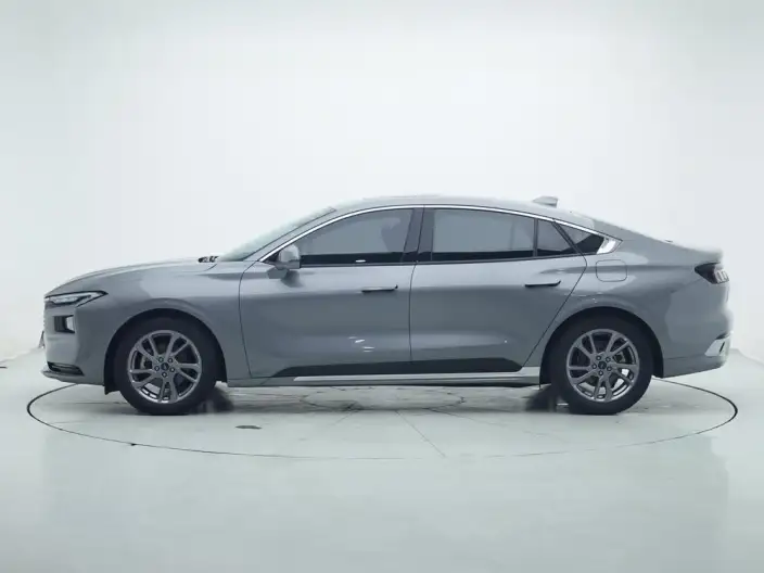 Ford Mondeo 2023 Model EcoBoost 180 Luxury Model – фото 4
