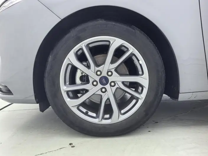 Ford Mondeo 2023 Model EcoBoost 180 Luxury Model – фото 9