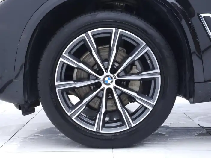 BMW X5 2022 Model xDrive 30Li Exclusive Model M Sports Set – фото 7
