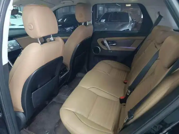 Land Rover Discovery Sport 2024 Model 249PS R-Dynamic SE Performance Technology Edition 5 seat – фото 9