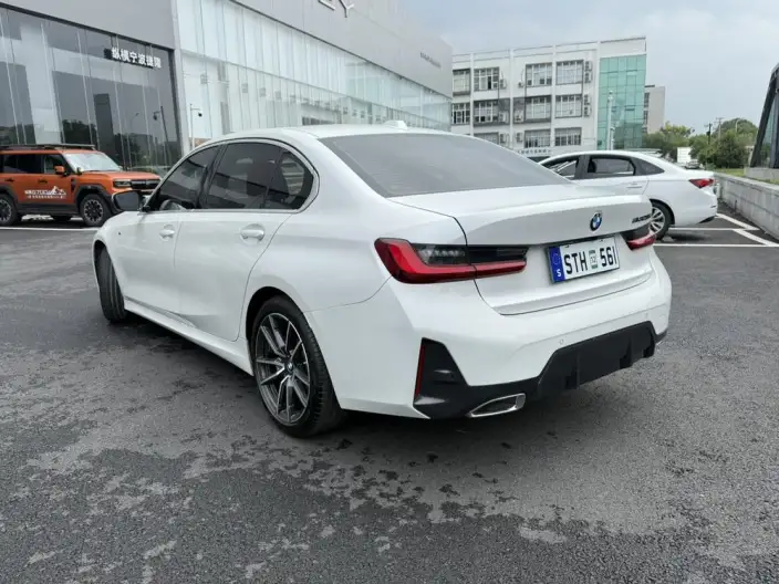 BMW 3 Series 2023 Model 320Li M Sports Set – фото 4