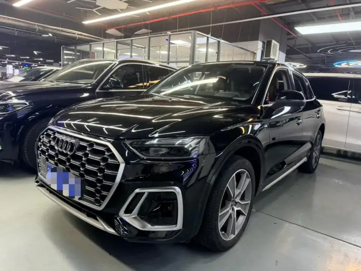 Audi Q5L 2022 Model 45T Luxury Dynamic Model – фото 1
