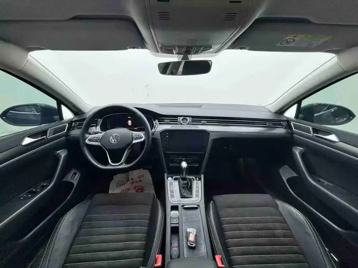 Volkswagen Magotan 2020 Model 330TSI DSG Luxury Model – фото 10