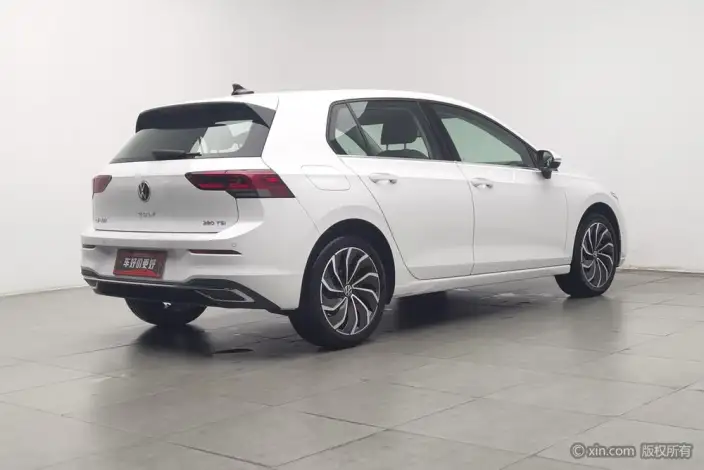 Volkswagen Golf 2024 Model 280TSI DSG Pro 50 Legend Edition – фото 3
