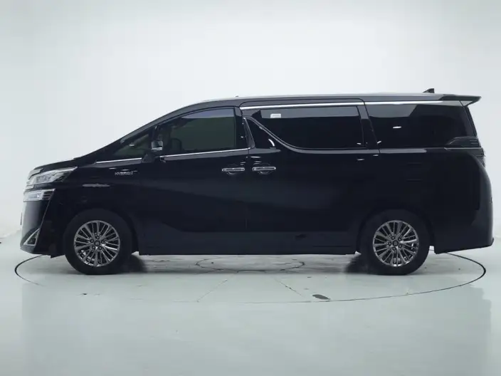 Vellfire 2021 Model Toyota Crown Hybrid 2.5L HV Premium Edition – фото 4