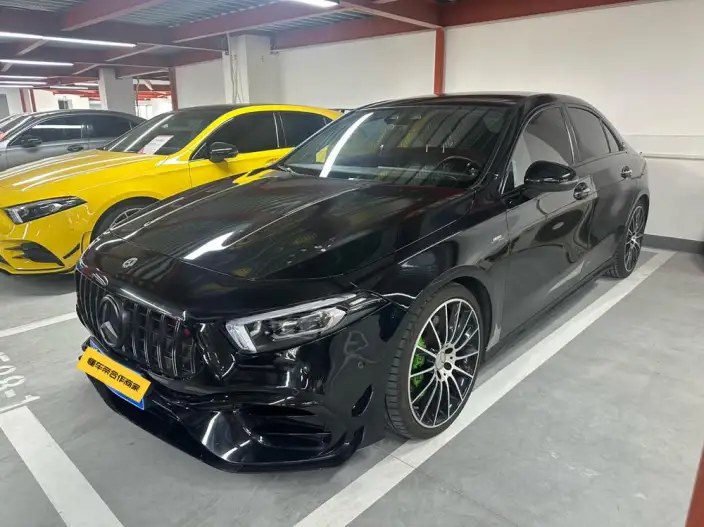 Mercedes-Benz A-Class AMG 2021 Model AMG A 35 L 4MATIC Blazing Night Special Edition – фото 1