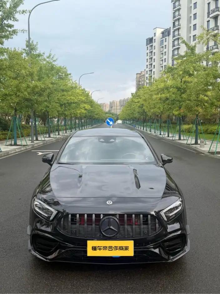 Mercedes-Benz A-Class AMG 2021 Model AMG A 35 L 4MATIC Blazing Night Special Edition – фото 2