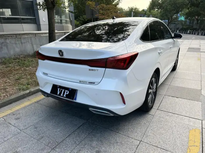 Changan Eado 2023 Model PLUS Changxiang Edition Blue whale NE 1.4T GDI DCT Noble Model – фото 6