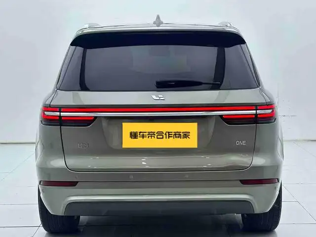 Li Auto ONE 2020 Model Extended Range 6 seat Edition – фото 5