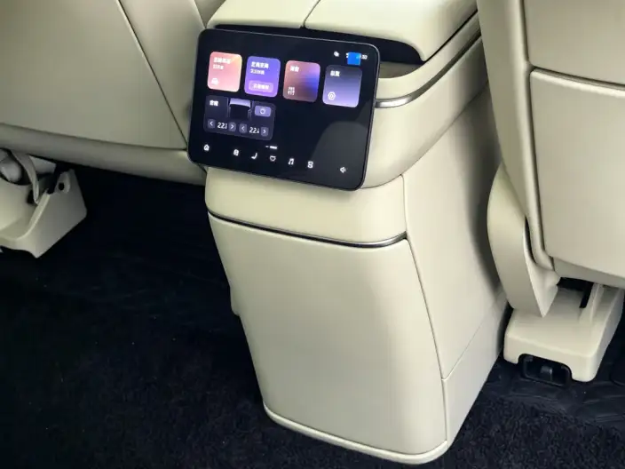 NIO ES8 2026 Model VI seat Executive Deluxe Edition – фото 10