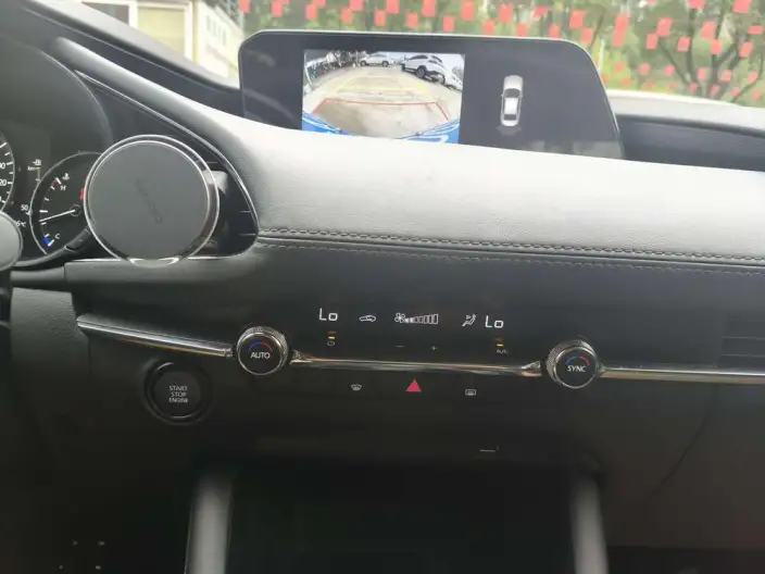 Mazda3 Axela 2022 Model 2.0L Automatic Zhi Ya Edition – фото 6