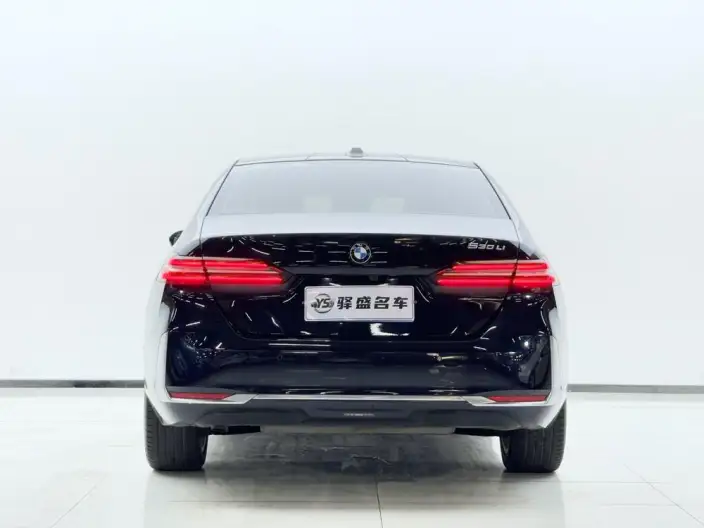 BMW 5 Series 2024 Model 525Li M Sports Set – фото 5