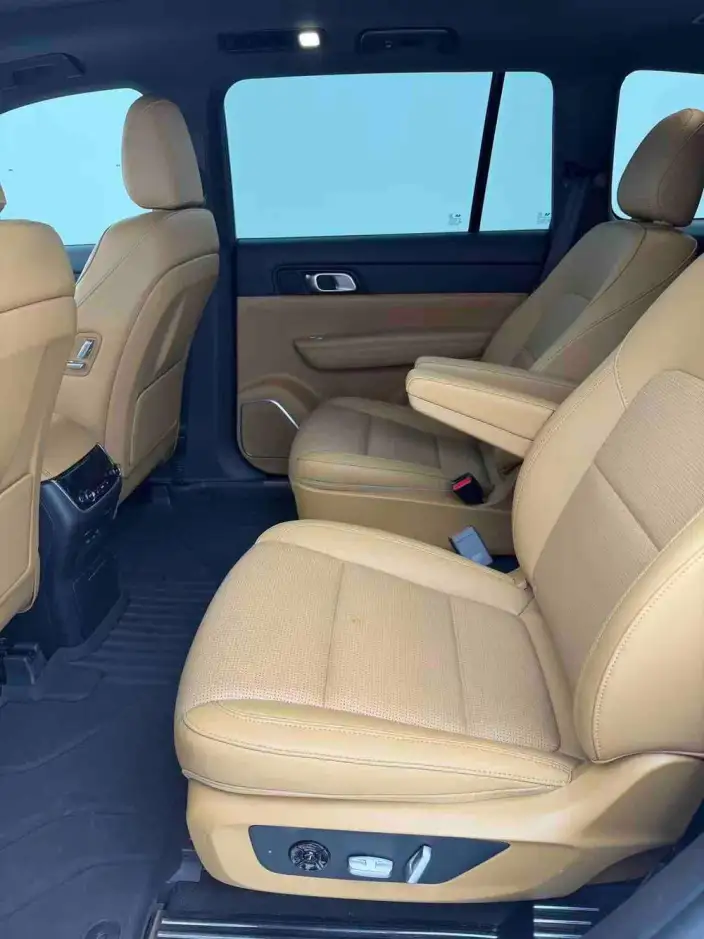 Li Auto ONE 2021 Model Extended Range 6 seat Edition – фото 7