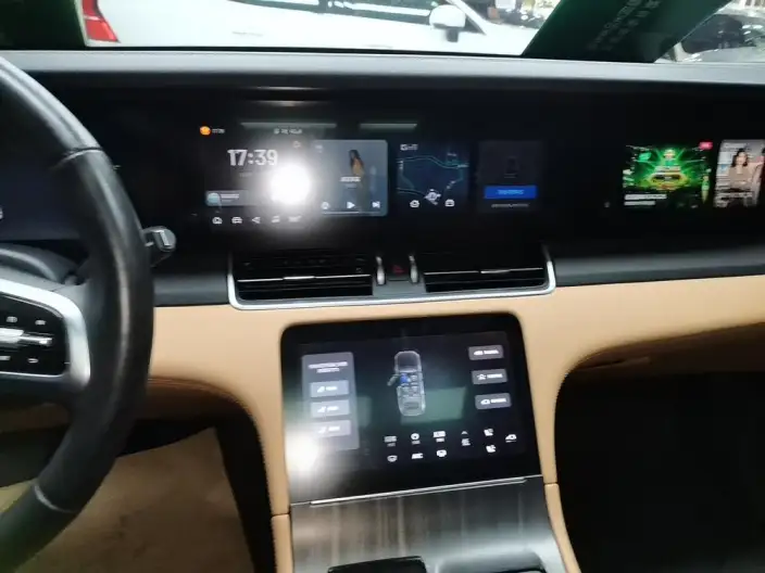 Li Auto ONE 2021 Model Extended Range 6 seat Edition – фото 10