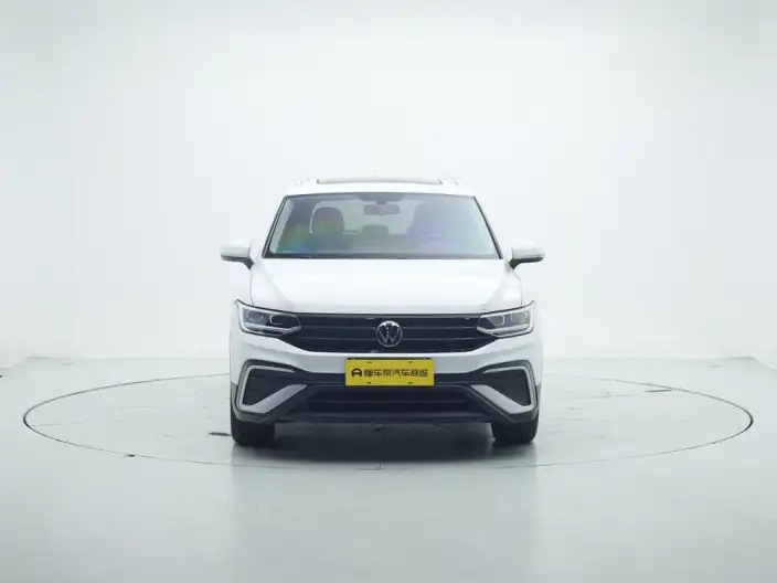 Volkswagen Tiguan L 2023 Model 300TSI 2WD Smart Edition – фото 2