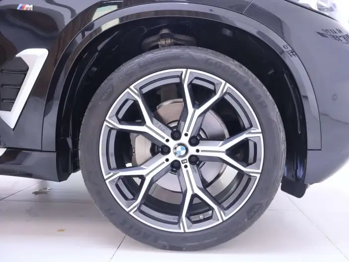 BMW X5 2023 Model xDrive30Li Exclusive Model M Sports Set – фото 4