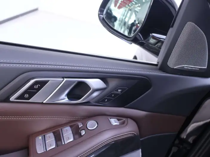 BMW X5 2023 Model xDrive30Li Exclusive Model M Sports Set – фото 10