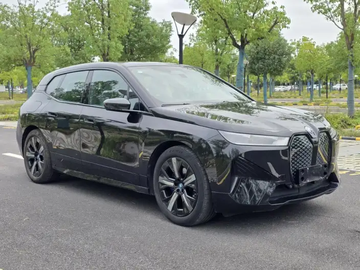 BMW iX 2022 Model xDrive40 – фото 3