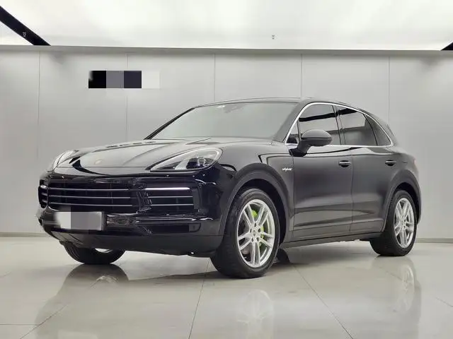 Cayenne E-Hybrid 2021 Model Cayenne E-Hybrid 2.0T – фото 1