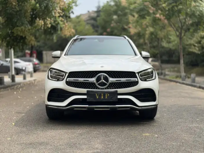 Mercedes-Benz GLC 2020 Model GLC 260 L 4MATIC Luxury Model – фото 2
