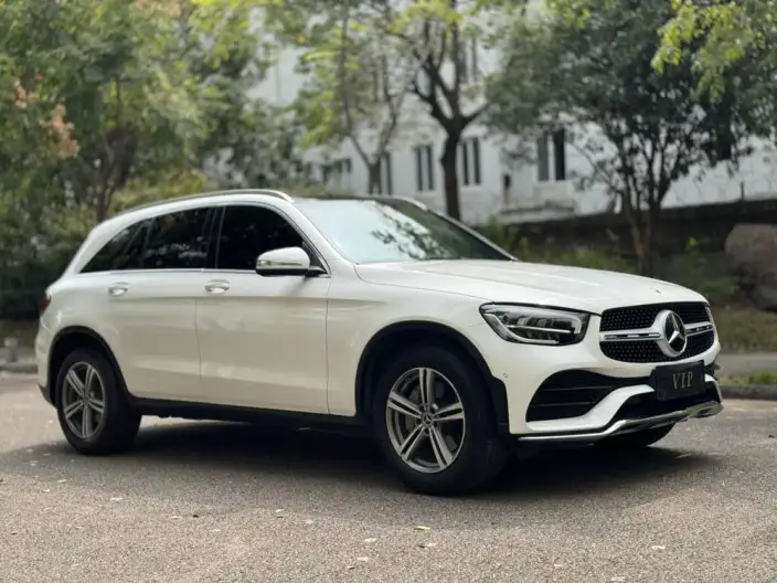 Mercedes-Benz GLC 2020 Model GLC 260 L 4MATIC Luxury Model – фото 3