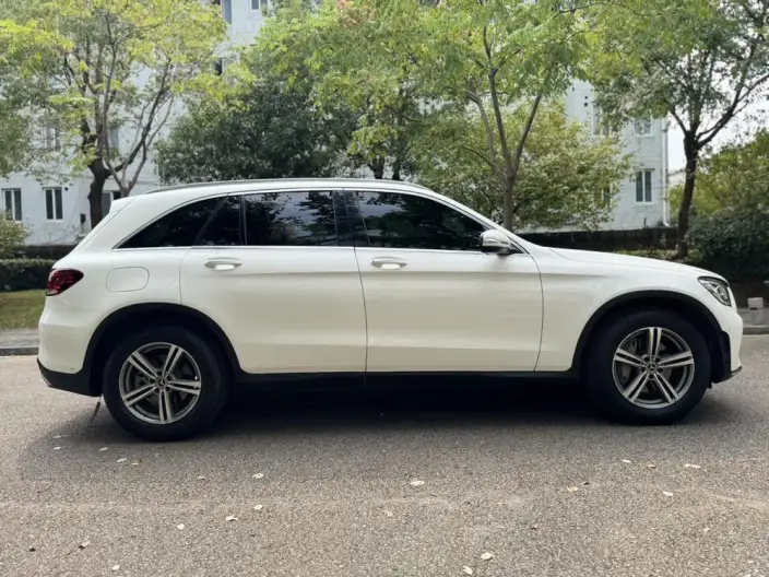 Mercedes-Benz GLC 2020 Model GLC 260 L 4MATIC Luxury Model – фото 7