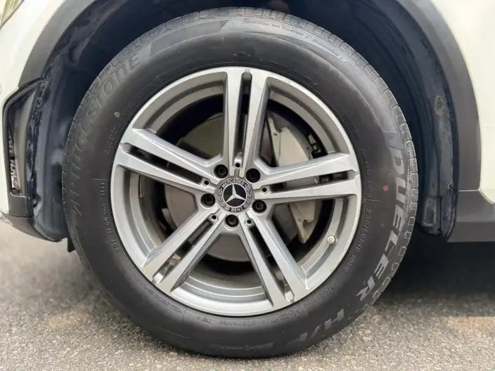 Mercedes-Benz GLC 2020 Model GLC 260 L 4MATIC Luxury Model – фото 9