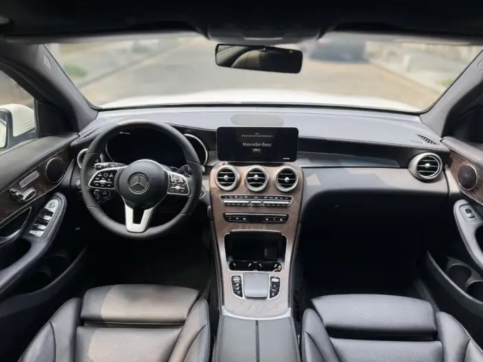 Mercedes-Benz GLC 2020 Model GLC 260 L 4MATIC Luxury Model – фото 10