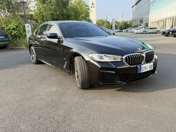 BMW 5 Series 2023 Model Facelift 530Li Exclusive Model M Sports Set – фото 3