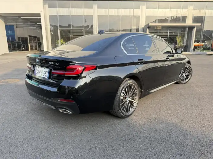 BMW 5 Series 2023 Model Facelift 530Li Exclusive Model M Sports Set – фото 6