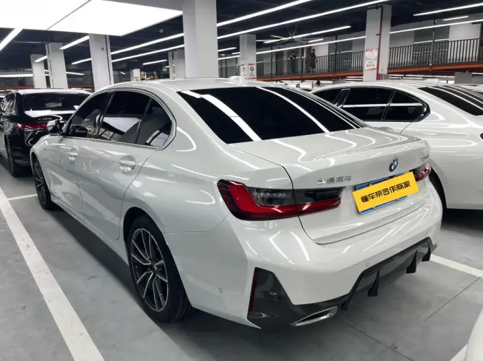 BMW 3 Series 2023 Model 325Li M Sports Set – фото 3