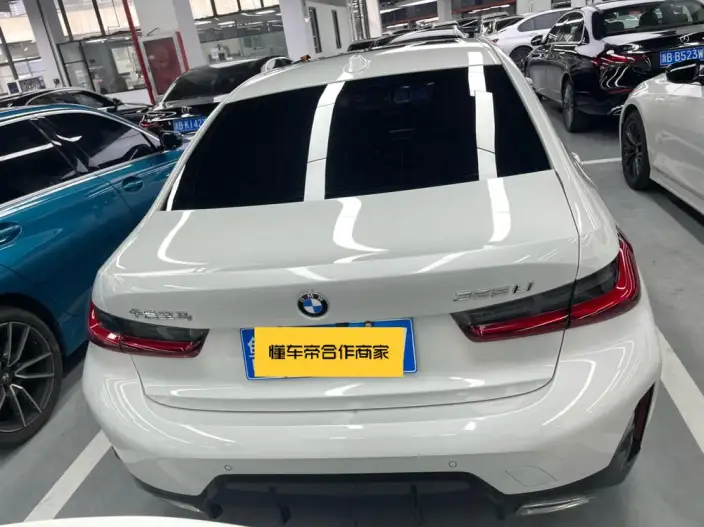 BMW 3 Series 2023 Model 325Li M Sports Set – фото 4