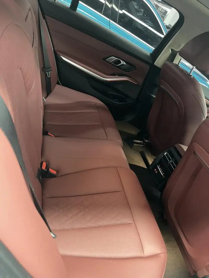 BMW 3 Series 2023 Model 325Li M Sports Set – фото 7
