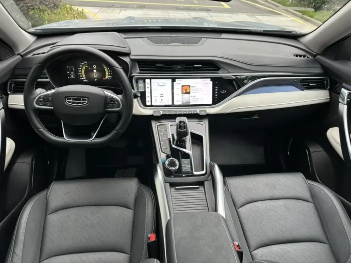Geely Boyue 2022 Model Geely Boyue X 1.8TD DCT Smart Connect Model – фото 8