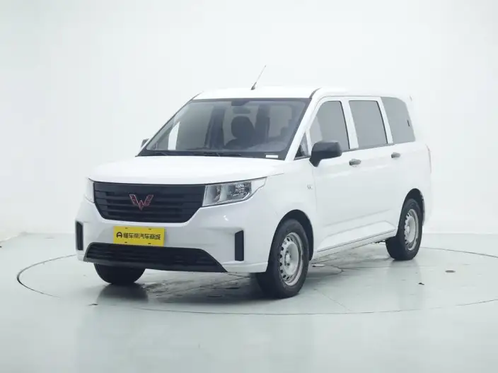 WULING Hongguang Plus 2020 Model 1.5L Manual Standard Model 5 seat – фото 1