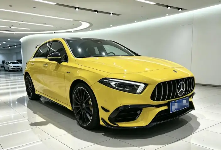 Mercedes-Benz A-Class AMG Imported 2022 Model AMG A 35 4MATIC – фото 3