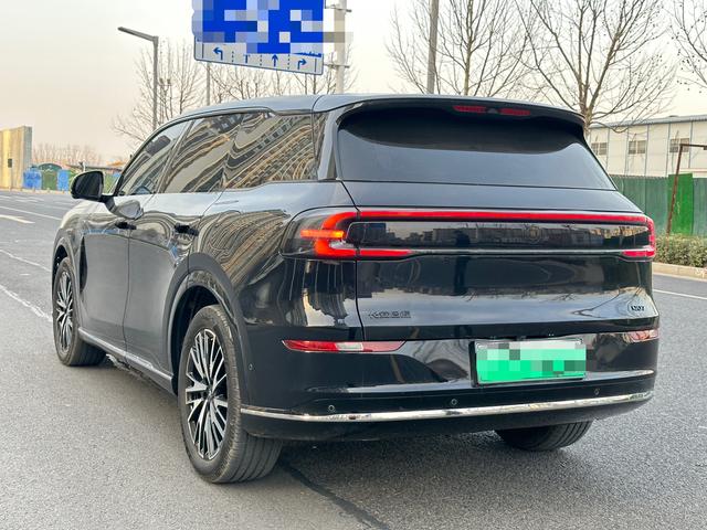 Changan Qiyuan Q07 2025 модификация 215 Flagship – фото 9