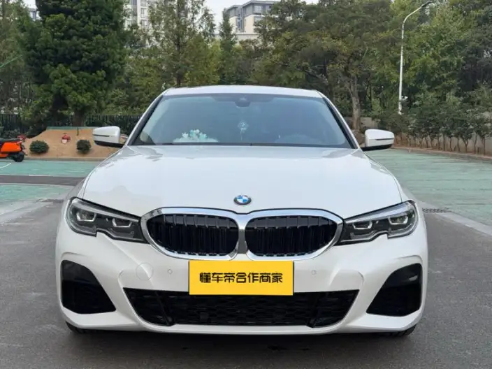 BMW 3 Series 2022 Model 325i M Sports Set – фото 2