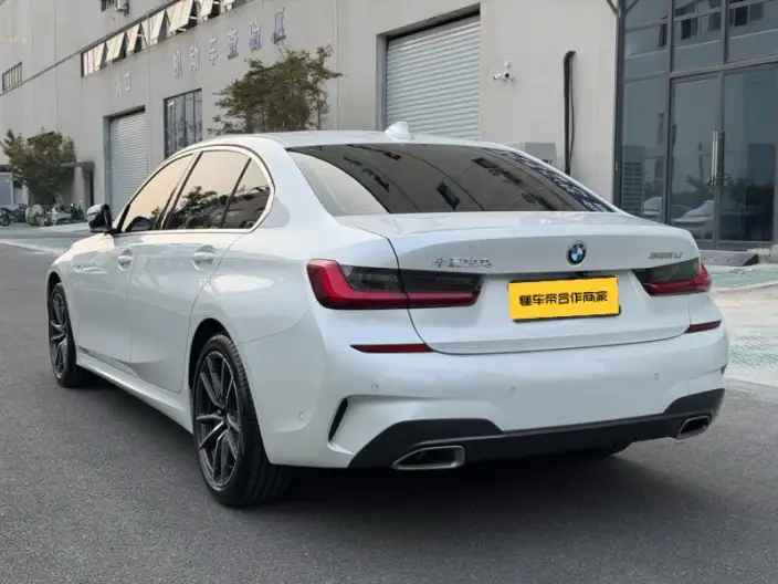 BMW 3 Series 2022 Model 325i M Sports Set – фото 4