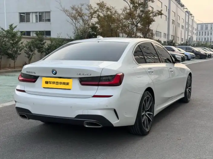 BMW 3 Series 2022 Model 325i M Sports Set – фото 6