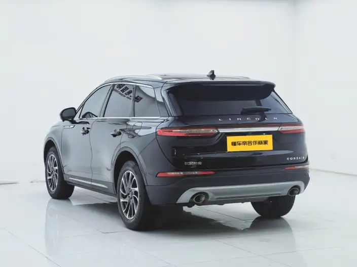 Lincoln Corsair 2022 Model 2.0T 2WD Exclusive Edition – фото 4