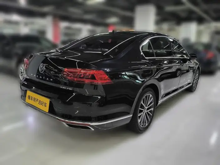 Volkswagen Magotan 2020 Model 330TSI DSG Luxury Model – фото 4