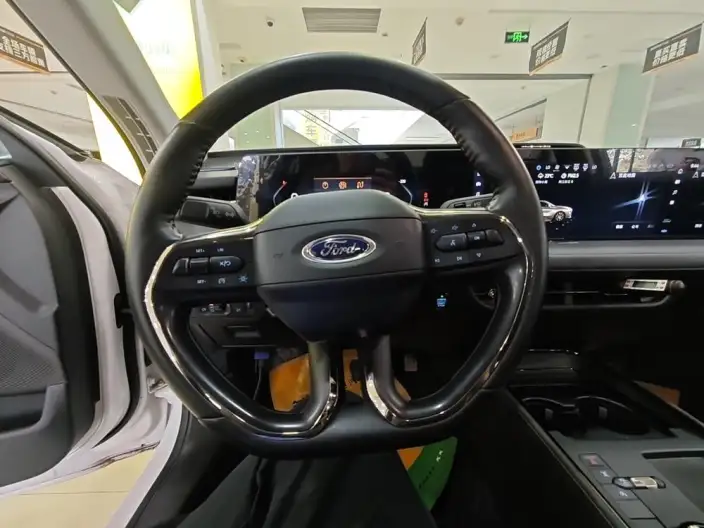 Ford Mondeo 2022 Model EcoBoost 245 Luxury Model – фото 8